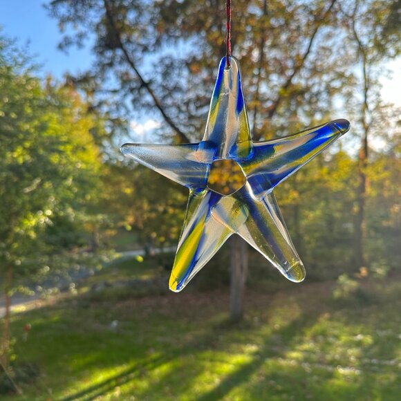 #5105 YELLOW / BLUE / WHITE MULTI COLOR 5 POINT STAR APX. 6 1/2” X 6 1/2” - Picture 8 of 10